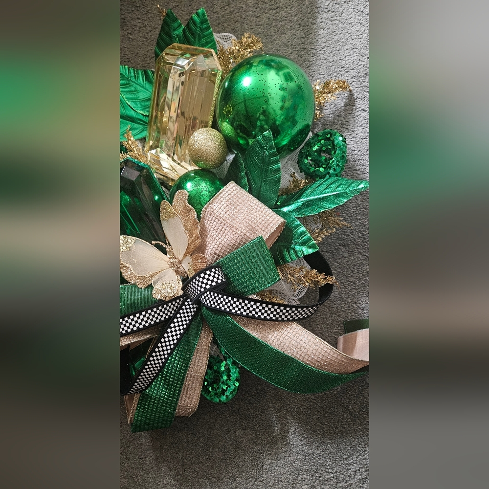XL Elegant St Patricks Day Wreath, Green And Gold Spring Designer Wreath - Picture 4 of 7